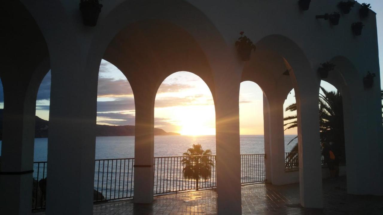 Acapulco Playa Beautiful Seaview Appartement Nerja Buitenkant foto
