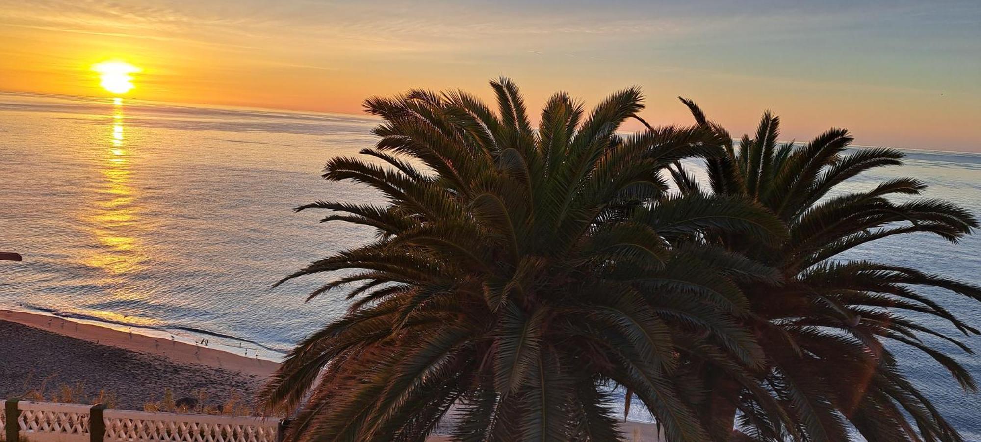 Acapulco Playa Beautiful Seaview Appartement Nerja Buitenkant foto