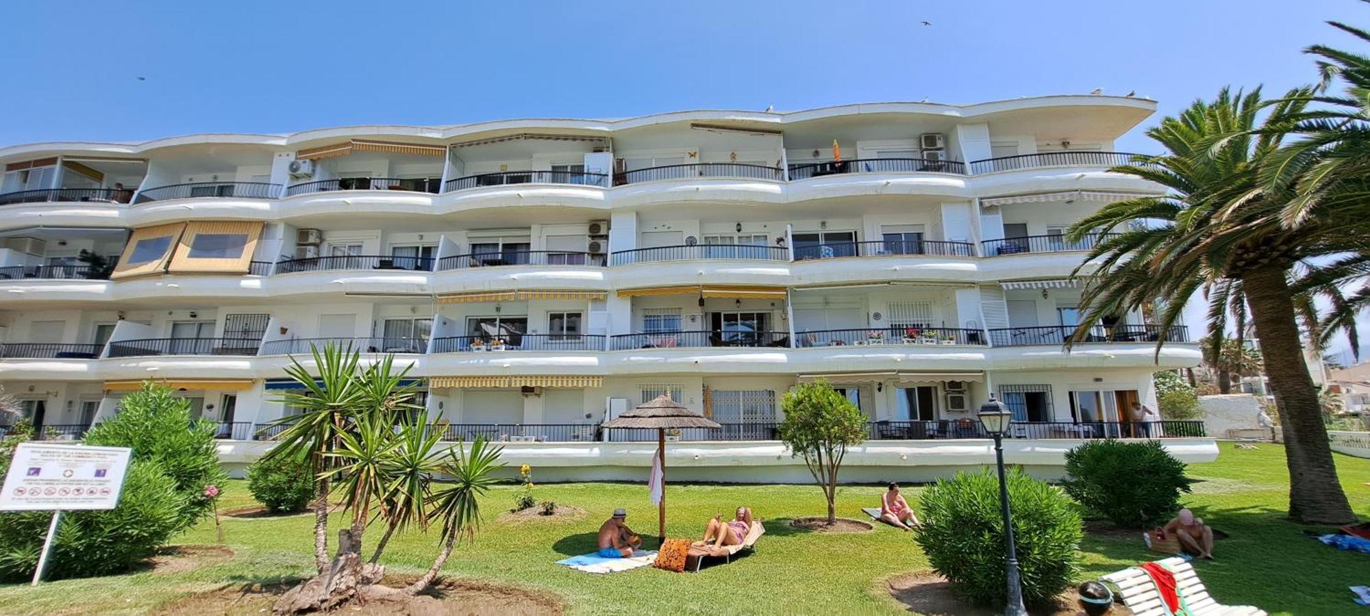 Acapulco Playa Beautiful Seaview Appartement Nerja Buitenkant foto